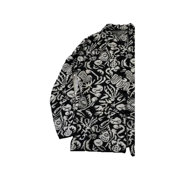 Baby Alpaca Sweater Cardigan Womens Medium Black Floral Animal Knit Button Peru